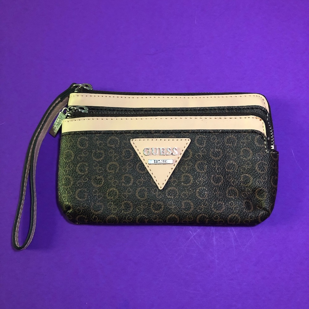 Guess wristlet